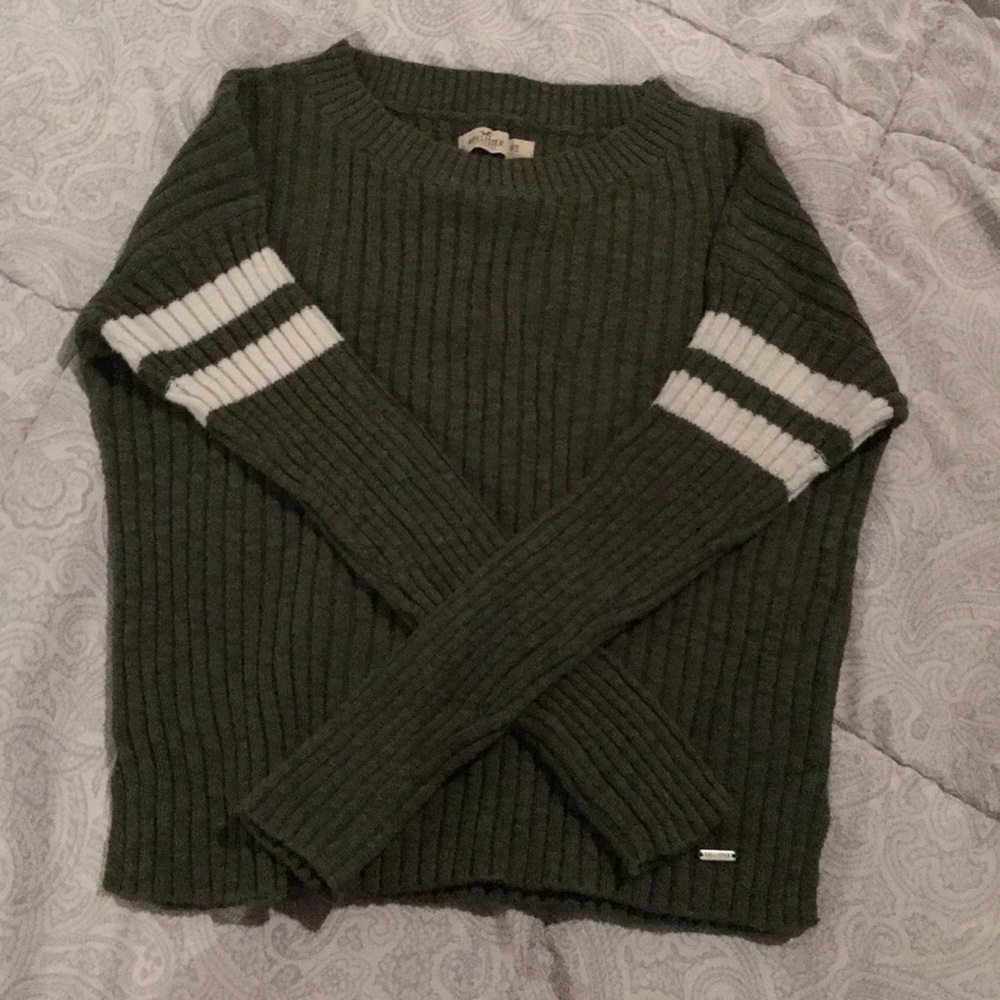 Hollister sweater